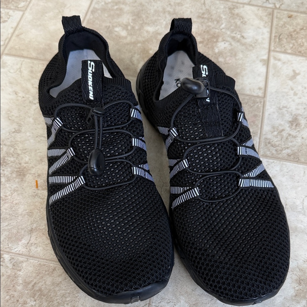 Slip-On Women's Black Mesh Water Sneakers with Reflective Accents
